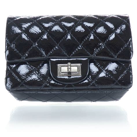 chanel reissue clutch